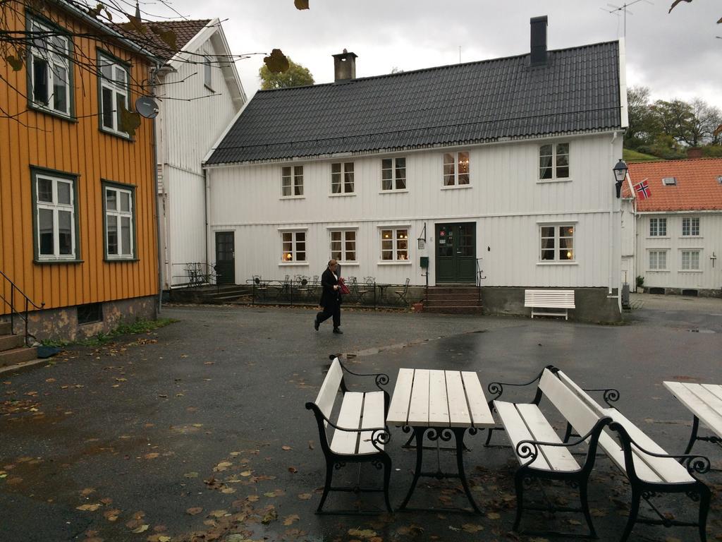 Gjestehuset Ibsen Grimstad  Habitación foto
