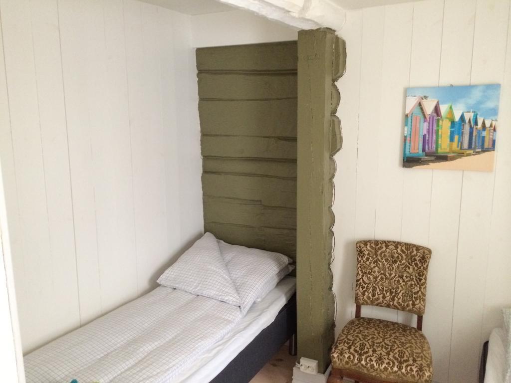 Gjestehuset Ibsen Grimstad  Habitación foto